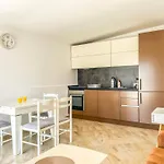 Suncrest B37 Durrës