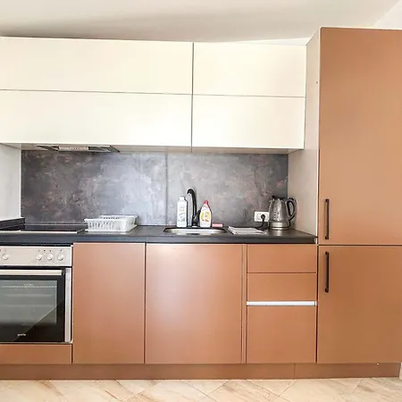 Suncrest B37 Апартаменты *