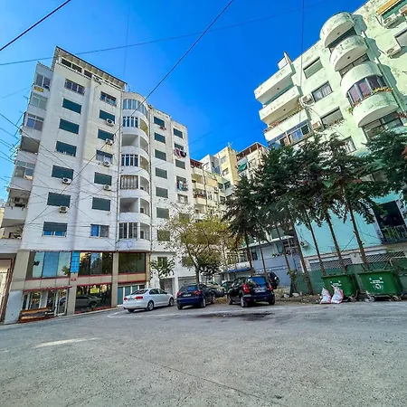 Suncrest B37 Апартаменты *